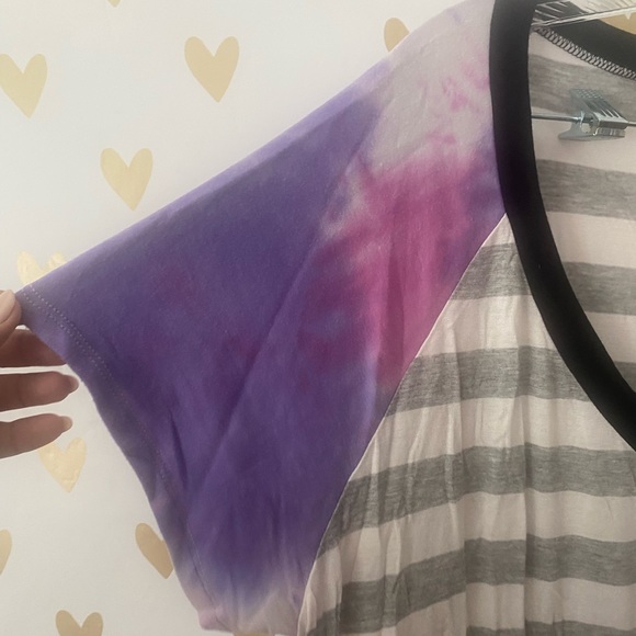 Sew In Love Plus Size Tee - Picture 4 of 4